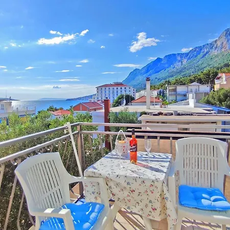 Roic Apartment